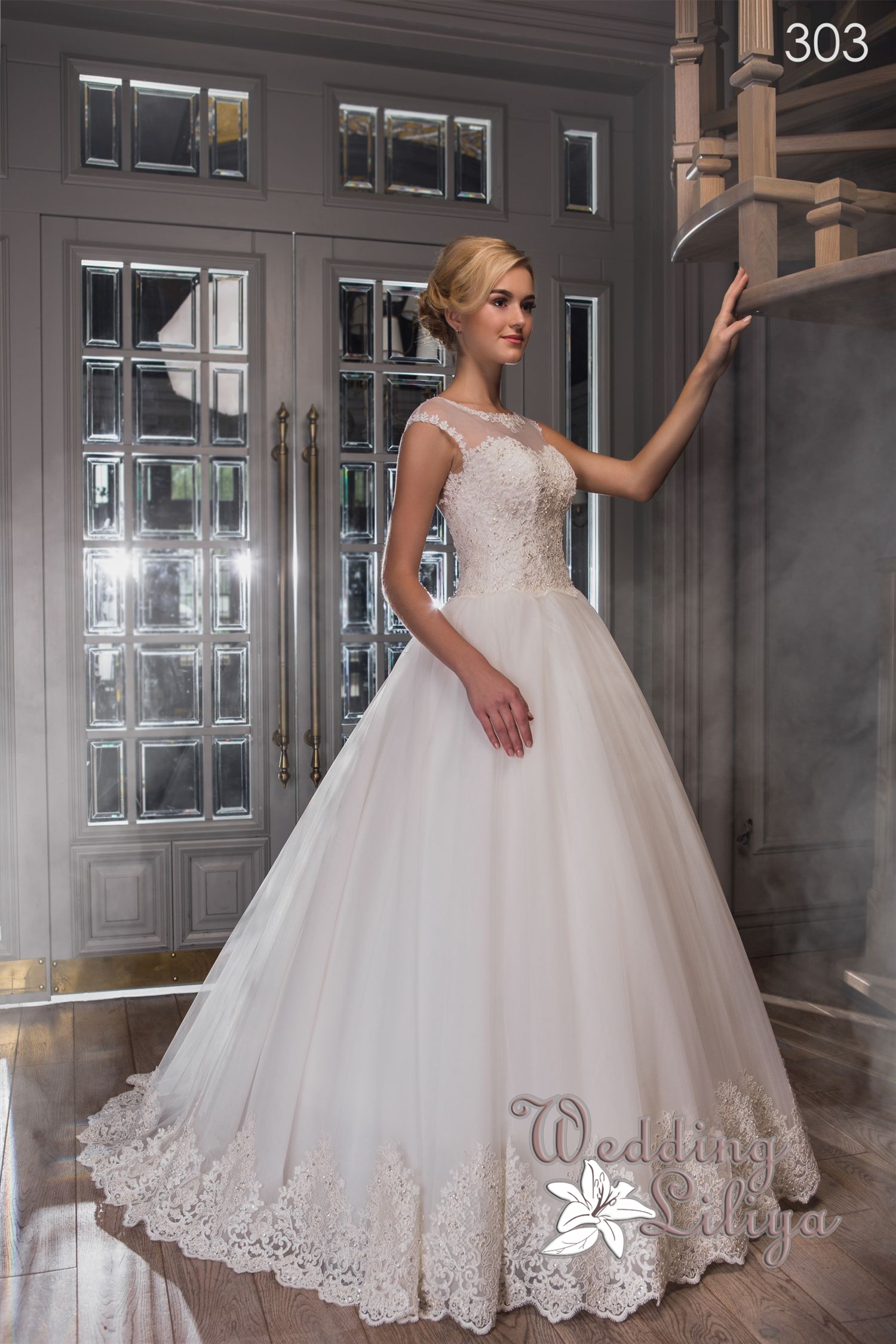 Свадебное платье №303
